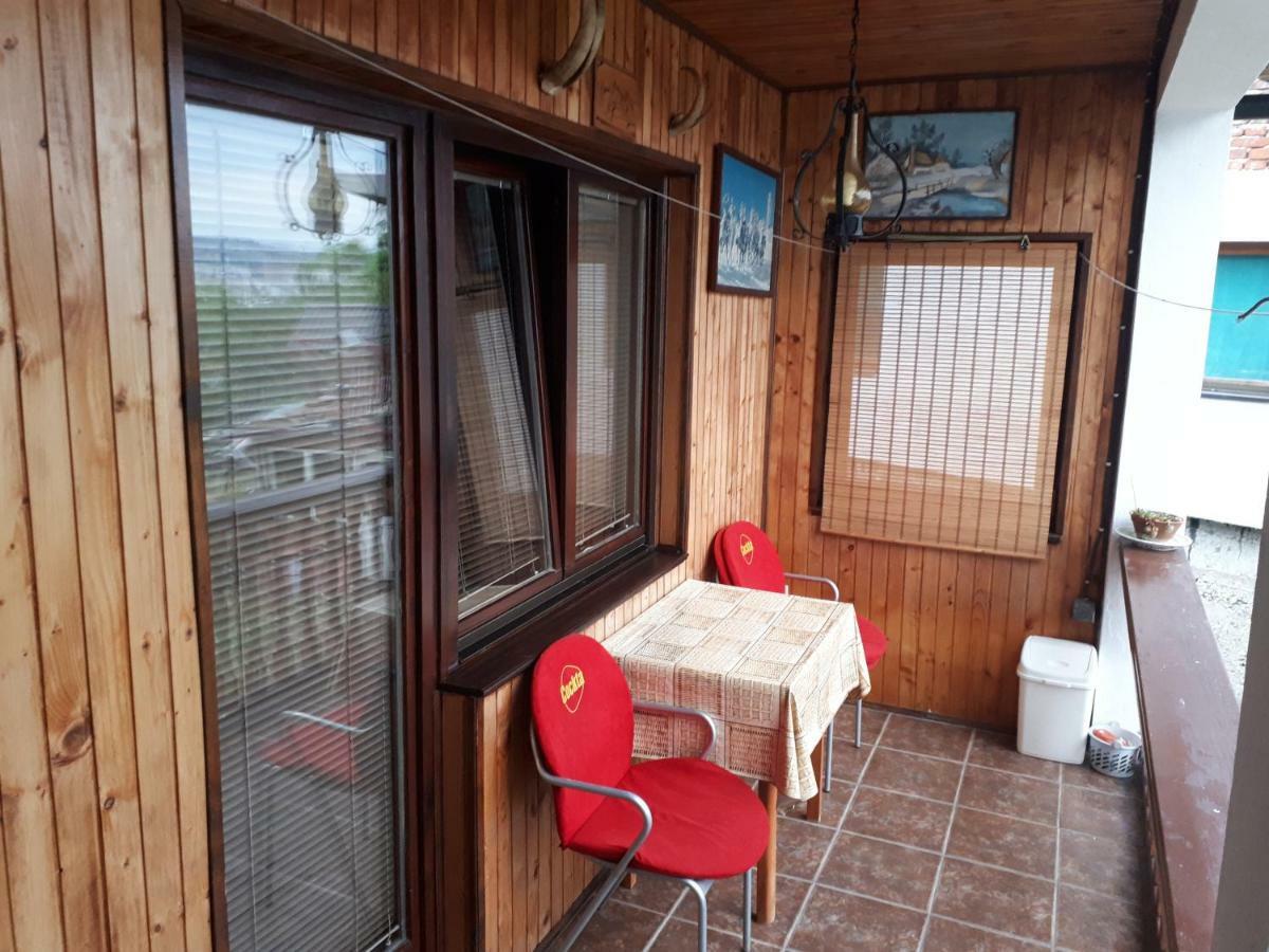 Centar Apartamento Saraievo Exterior foto