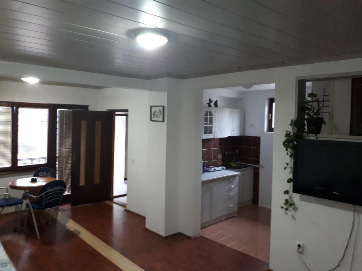 Centar Apartamento Saraievo Exterior foto