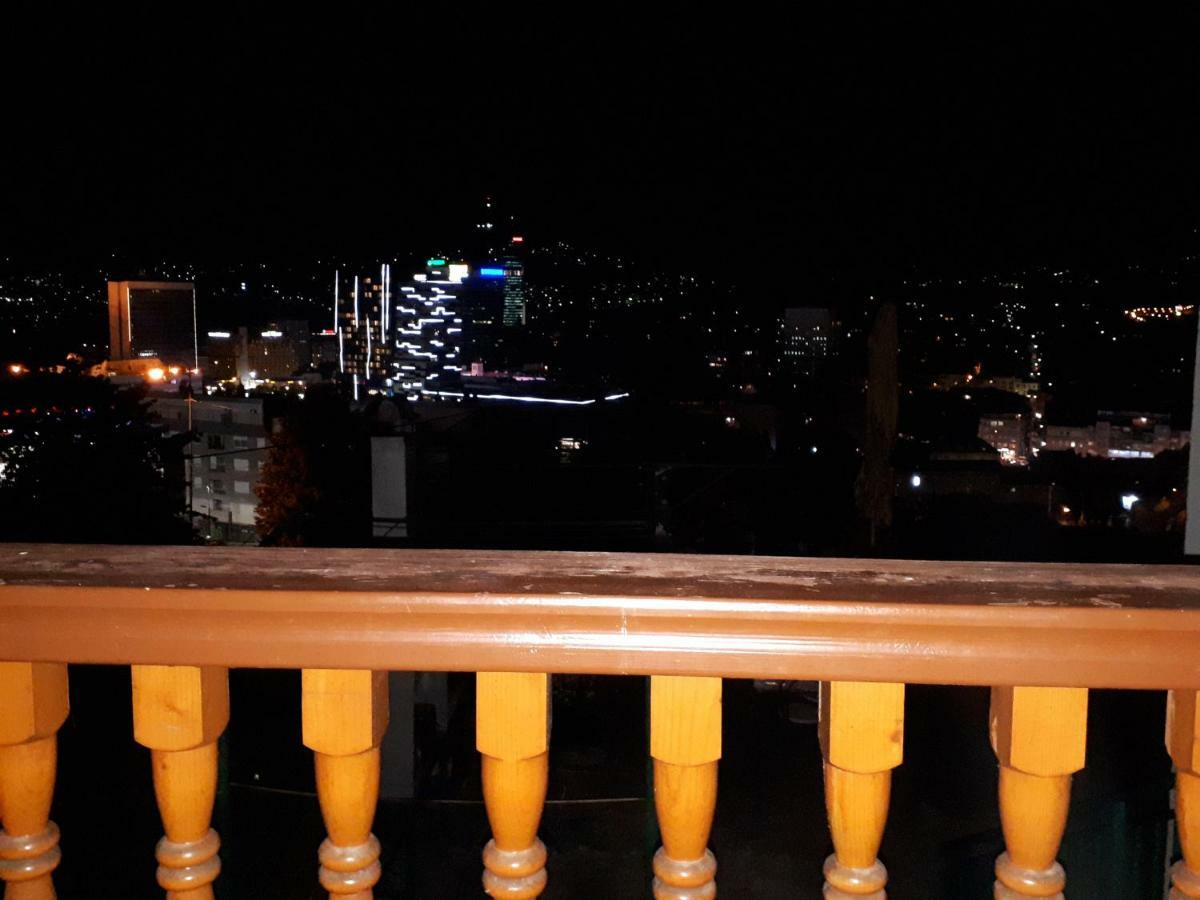 Centar Apartamento Saraievo Exterior foto