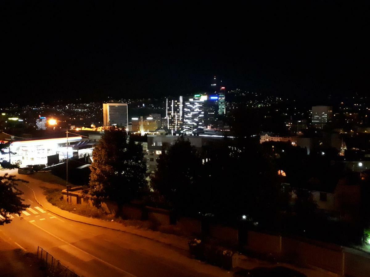 Centar Apartamento Saraievo Exterior foto
